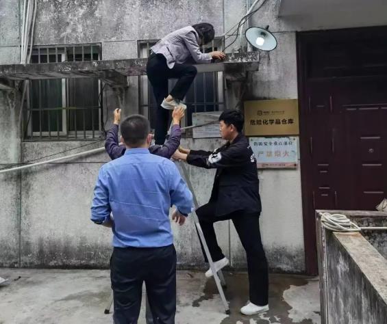 鐵軍風采 | 張祥志：護衛(wèi)碧水藍天的“巾幗女將”